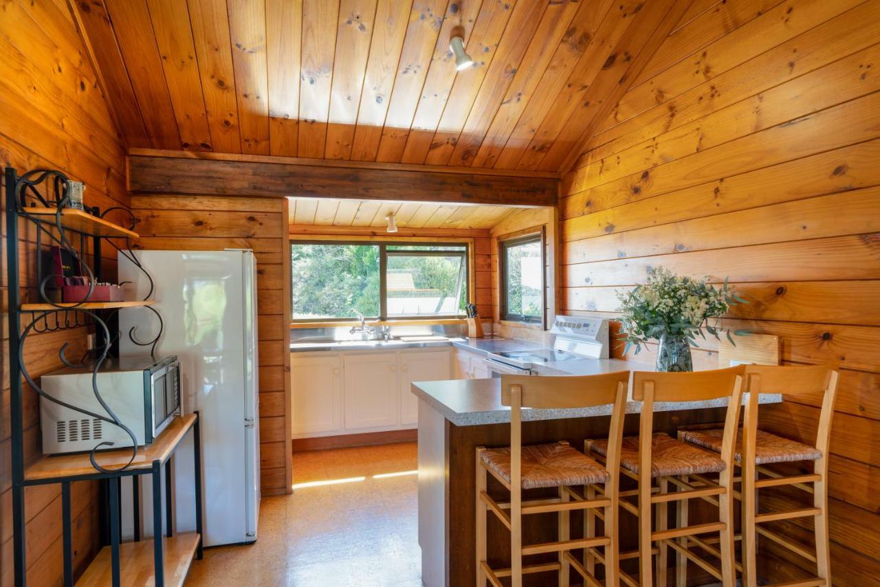 Waiheke Island Vineyard Holiday Houses Surfdale Exteriör bild